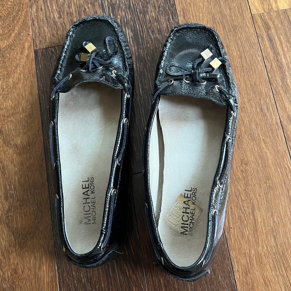 Michael Kors black leather dress shoes